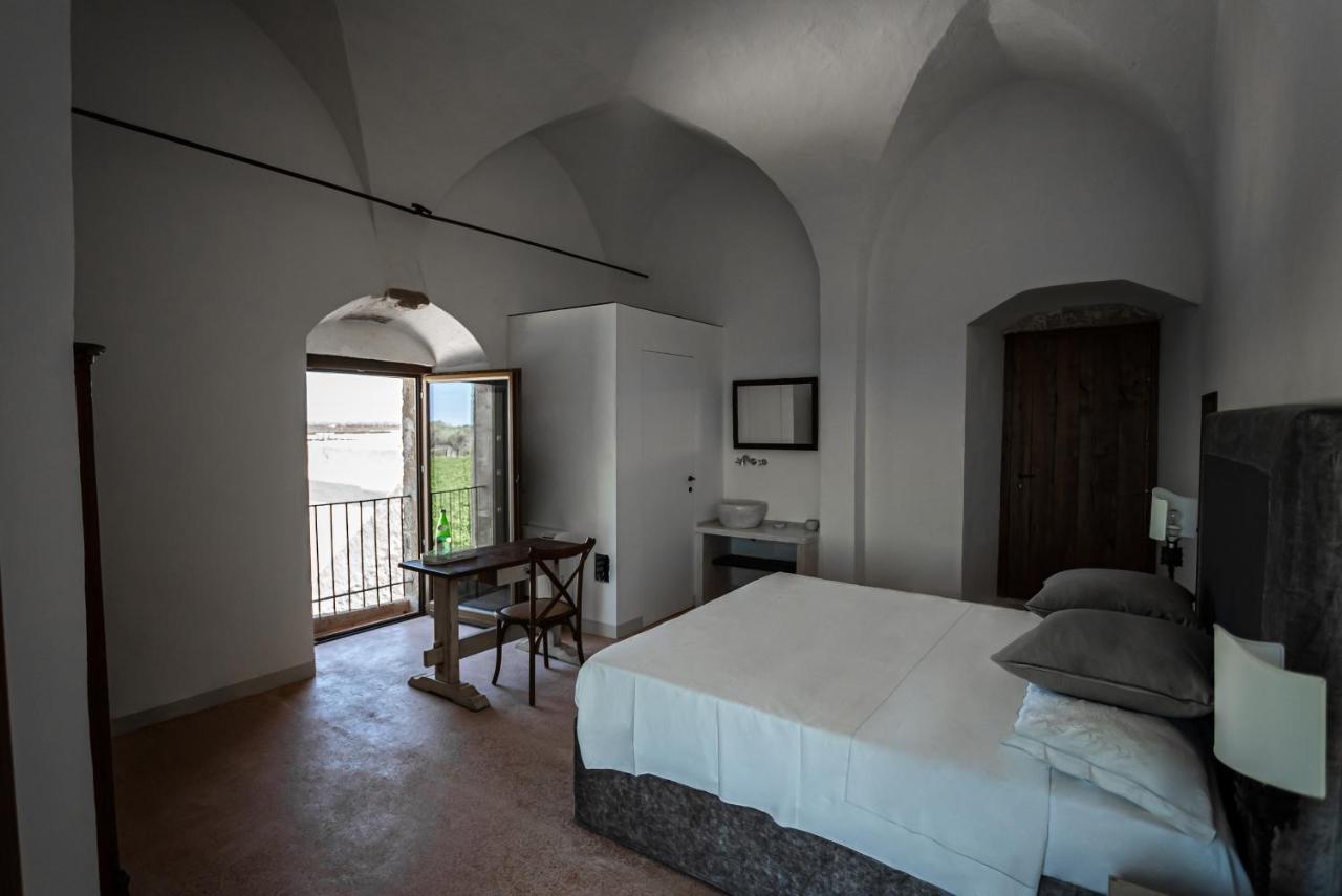 Masseria Torleanzi Wine Relais Сан-Пьетро-Вернотико Экстерьер фото